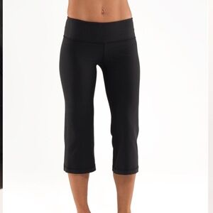 Lululemon groove crop size 4